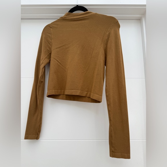 ANWND Brown Mock Neck Long Sleeve Crop Top Classic Versatile Fall Chic Size M/L - Picture 5 of 7